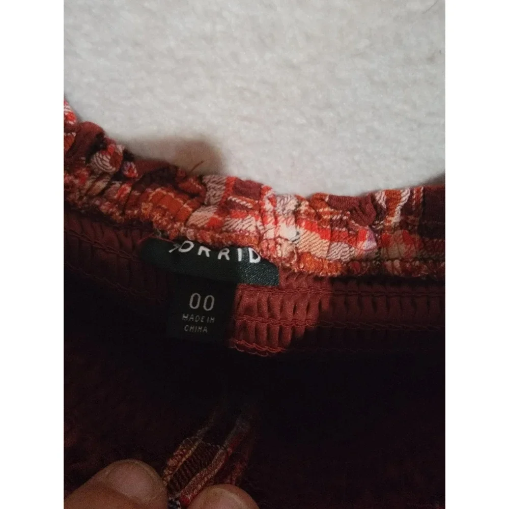 Torrid 00 Large Rust Plaid‎ Cold Shoulder Smocked Blouse Button Detail Rayon Top